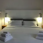 Art Apartments